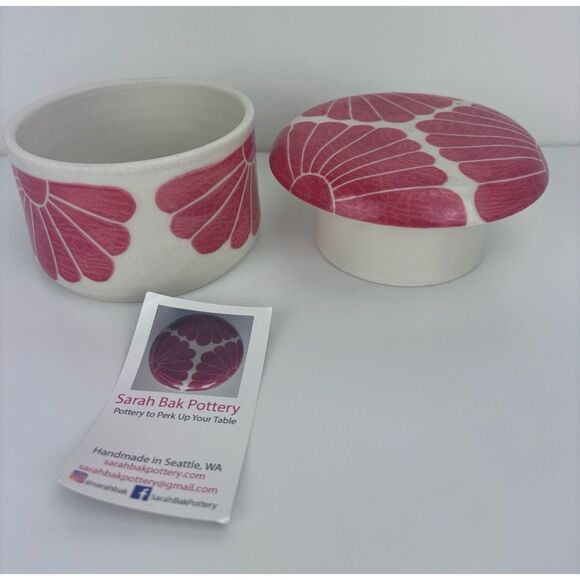 Sarah Bak Pottery Porcelain French
Butter Dish /Hand Painted / New - Picture 3 of 10